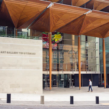 The entrance of the Auckland Art Gallery (or Toi o Tāmaki in Māori), located below Albert Park in the city centre.
