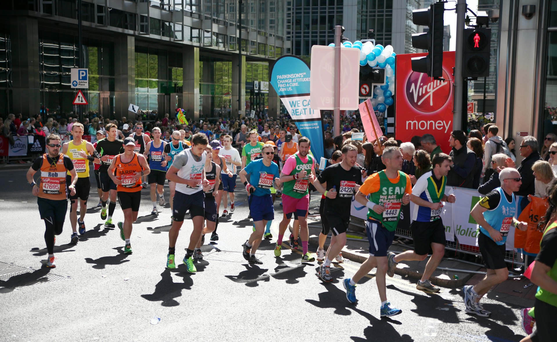 London maraphon, runners on the road