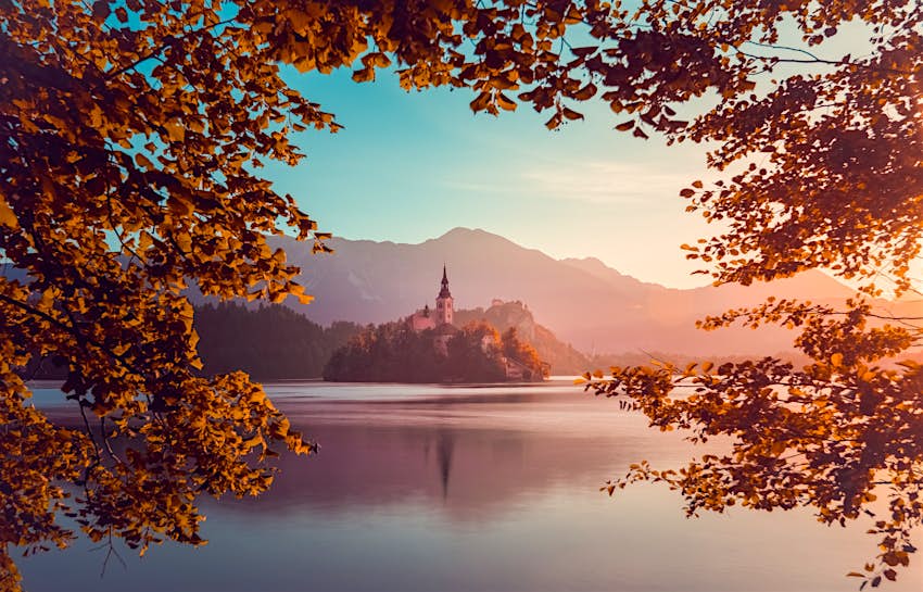 6 απίστευτα μέρη για να κολυμπήσετε στη Σλοβενία 4 6 απίστευτα μέρη για να κολυμπήσετε στη Σλοβενία