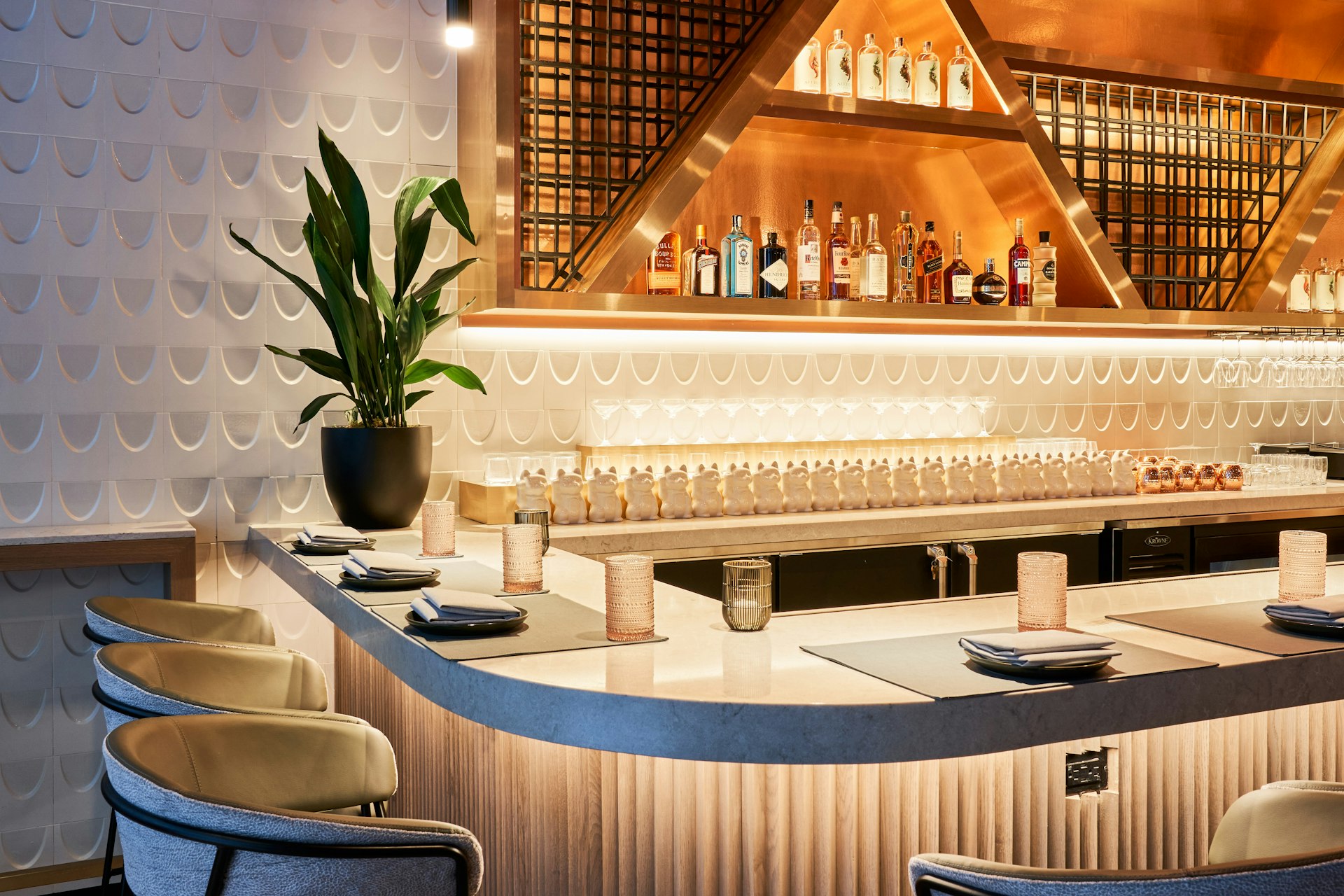 The hip bar at PLANTA Queen, NoMad