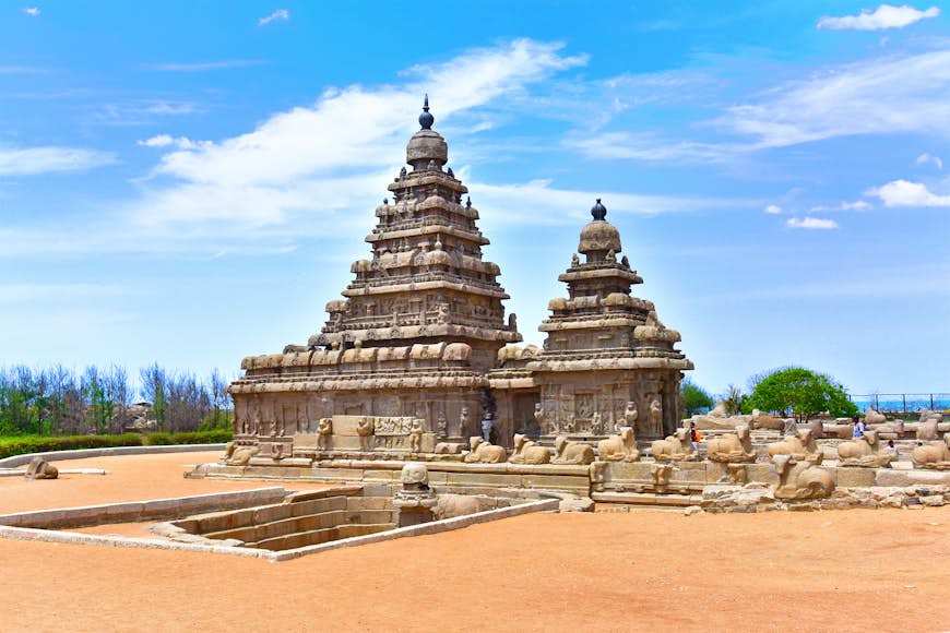 Shore Temple of Mahabalipuram (Mamallapuram) på en ljus solig dag