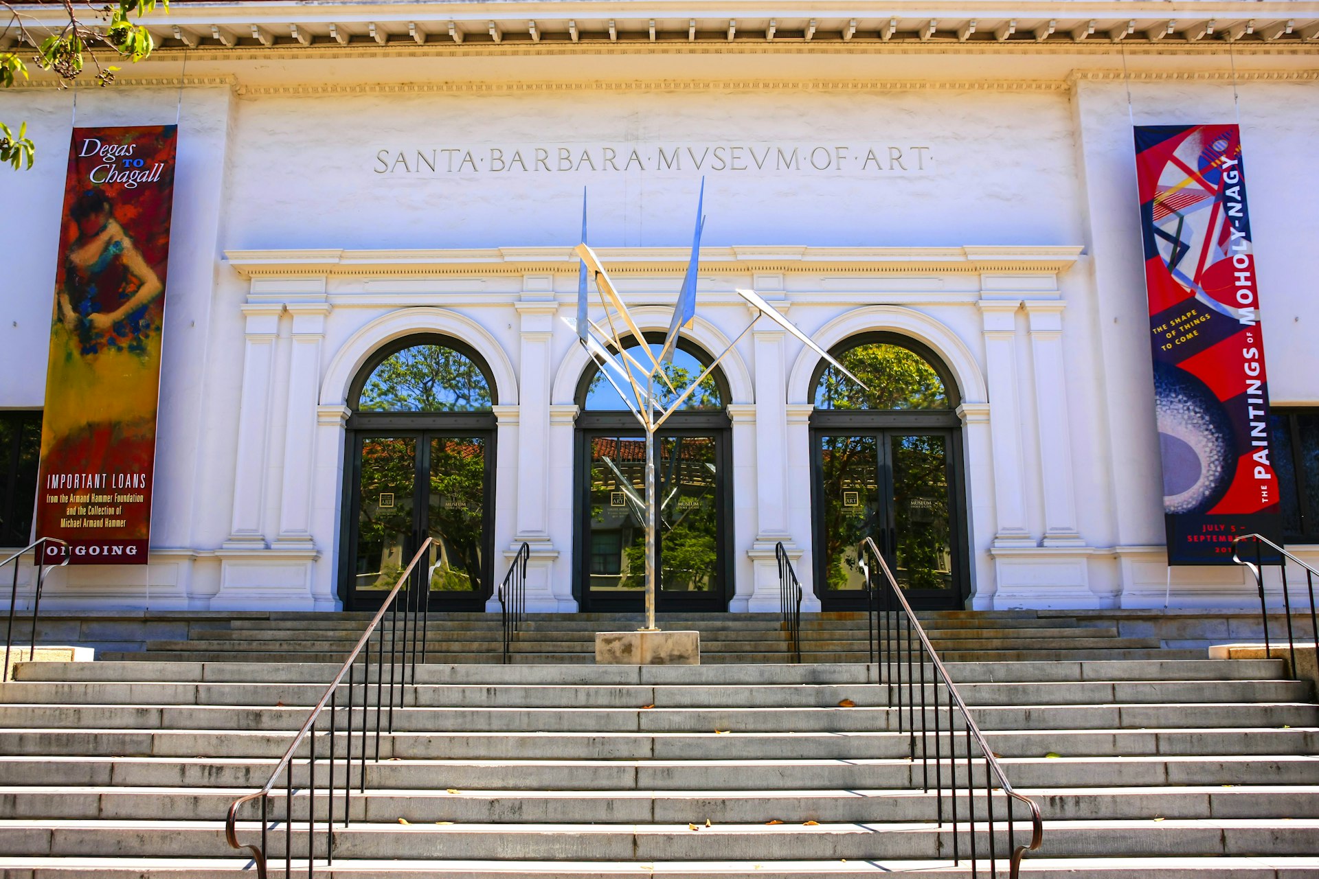 The mission-style façade and front steps of the Santa Barbara Museum of Art