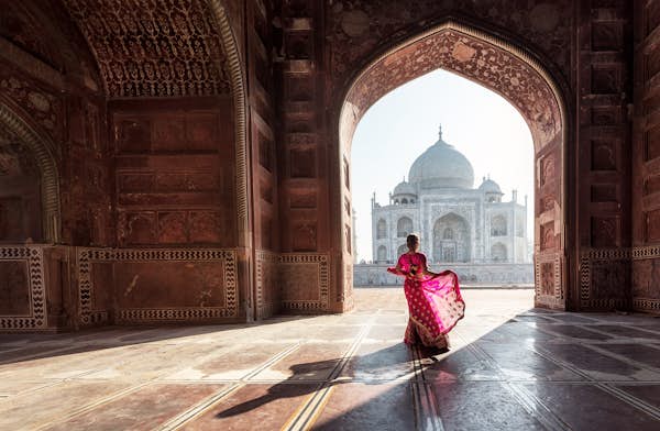 People Visit Taj Mahal Tac Mahal Which is Considered the Finest Example of  Mughal Architecture,scene from Entrance of Taj Mah Editorial Photography -  Image of visit, reflections: 206313527