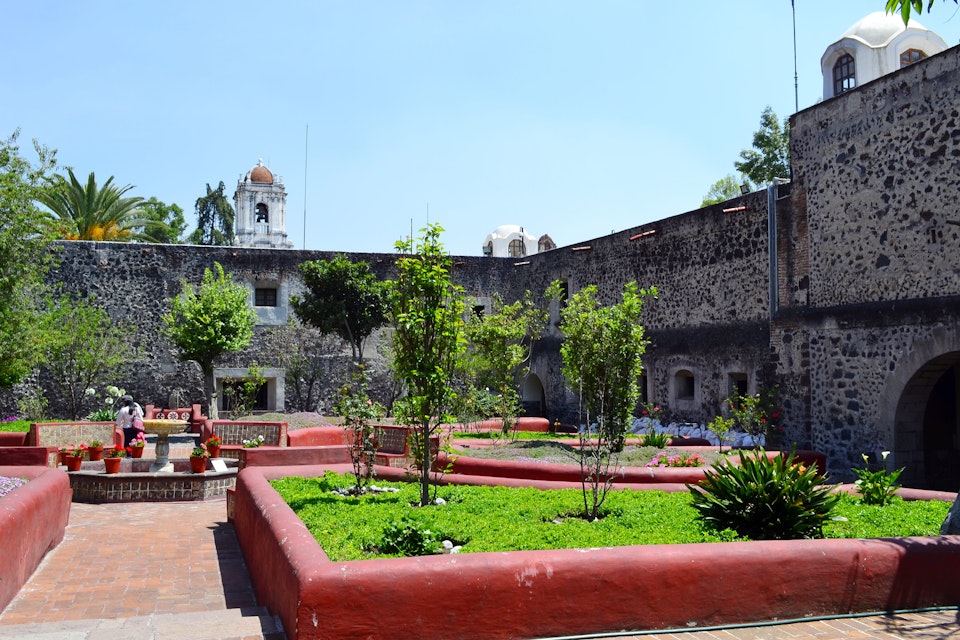 coyoacan, Mexico city-abril 10, 2015: Church churubusco, Museum of Interventions, Historic site,
Ex-Convento de Churubusco
convent
