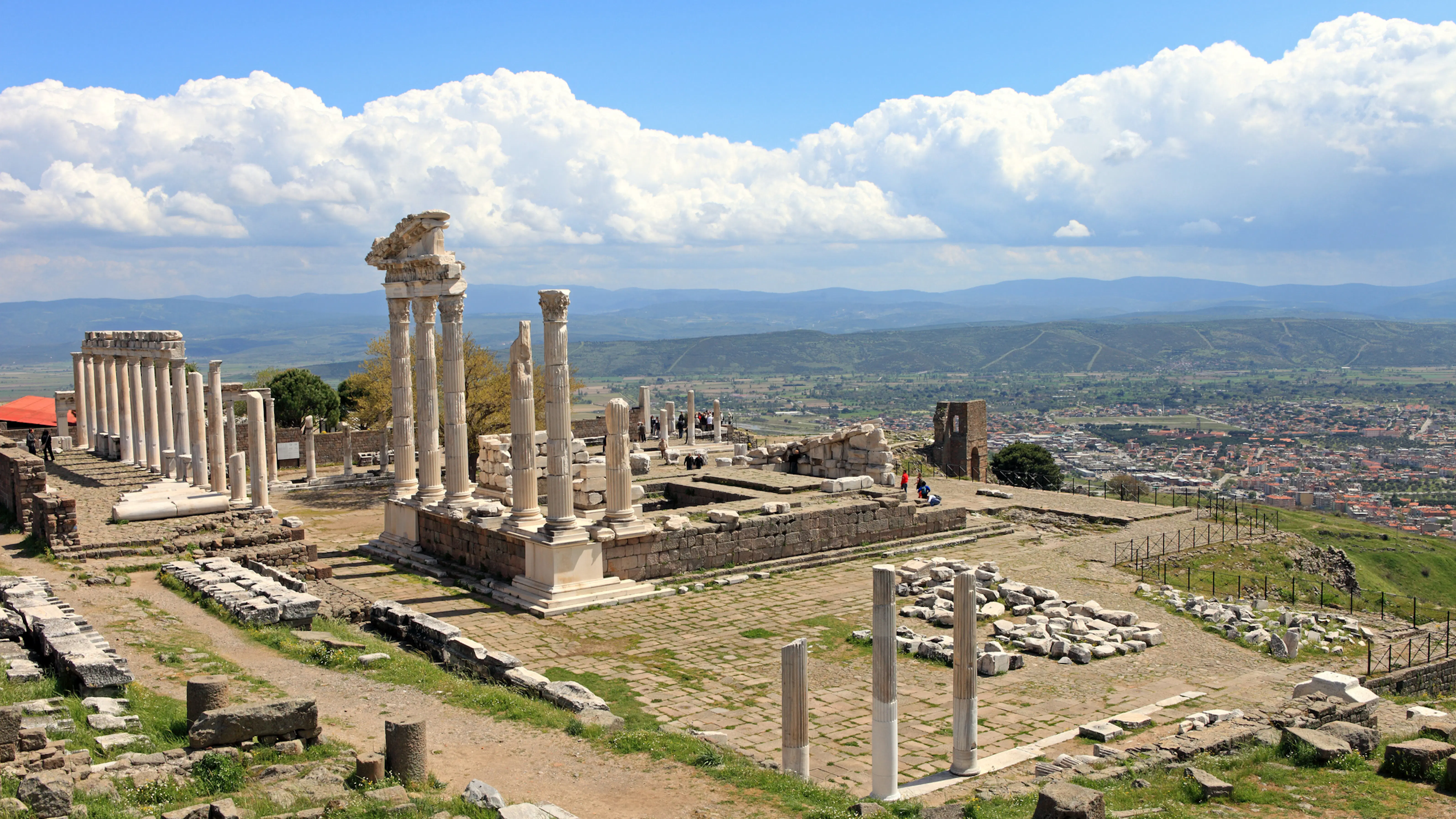 Bergama Acropolis | | Sights - Lonely Planet