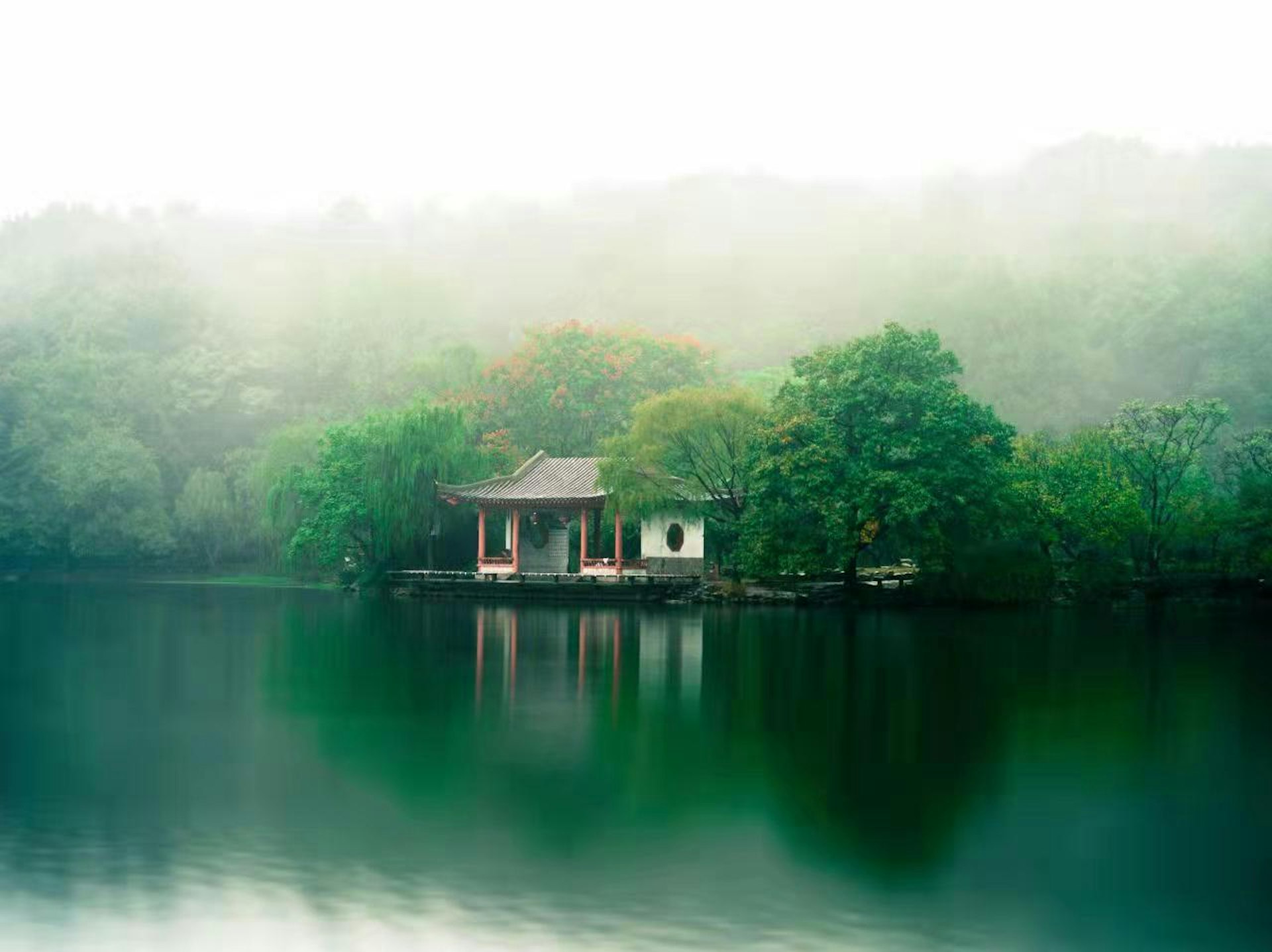 Zixia Lake Provide by Bolan vision Provided by Nanjing culture and Tourism Bureau .jpg