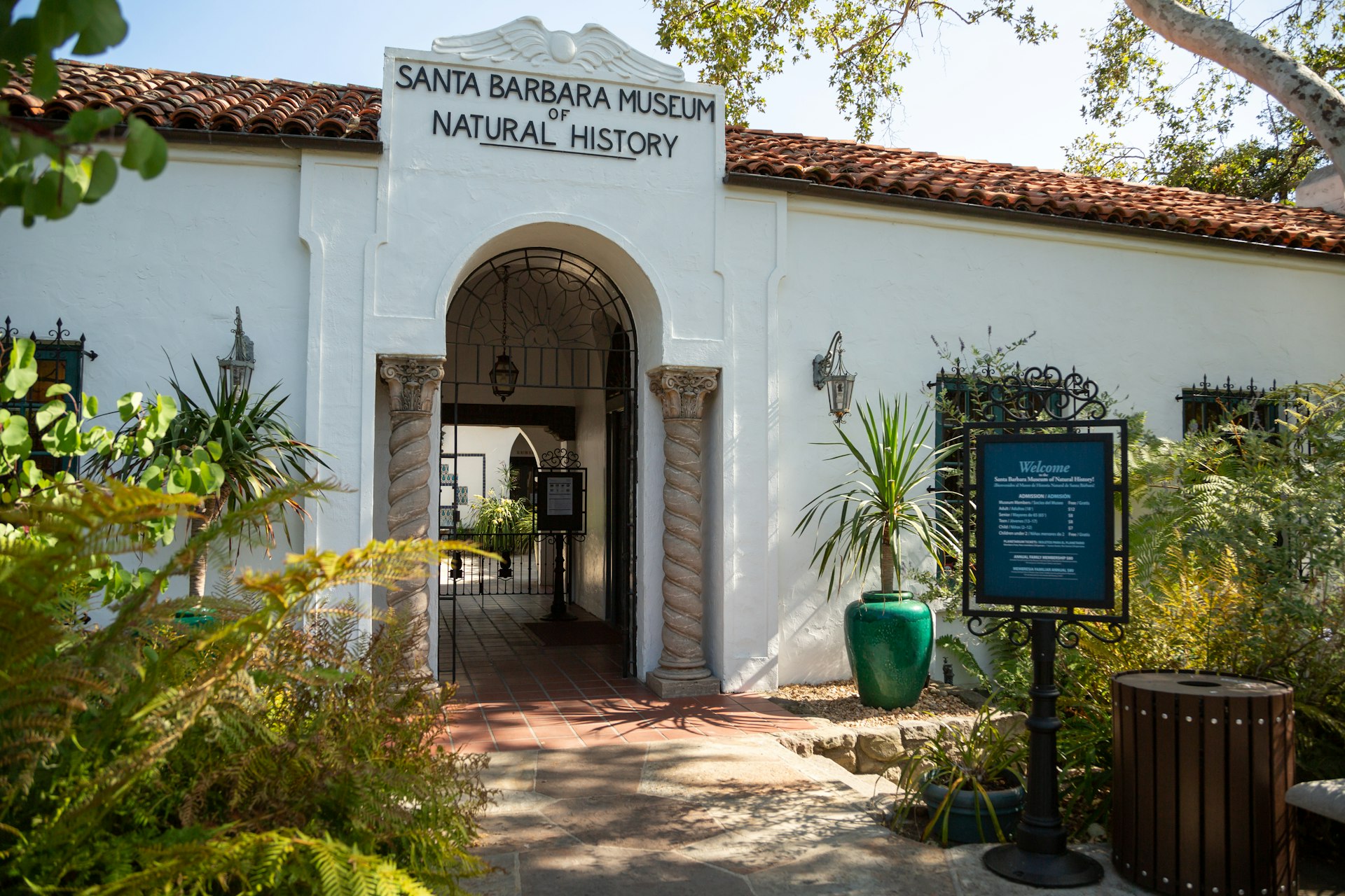 Entrance to the Santa Barbara Natural History Museum, a popular tourist destination; 
