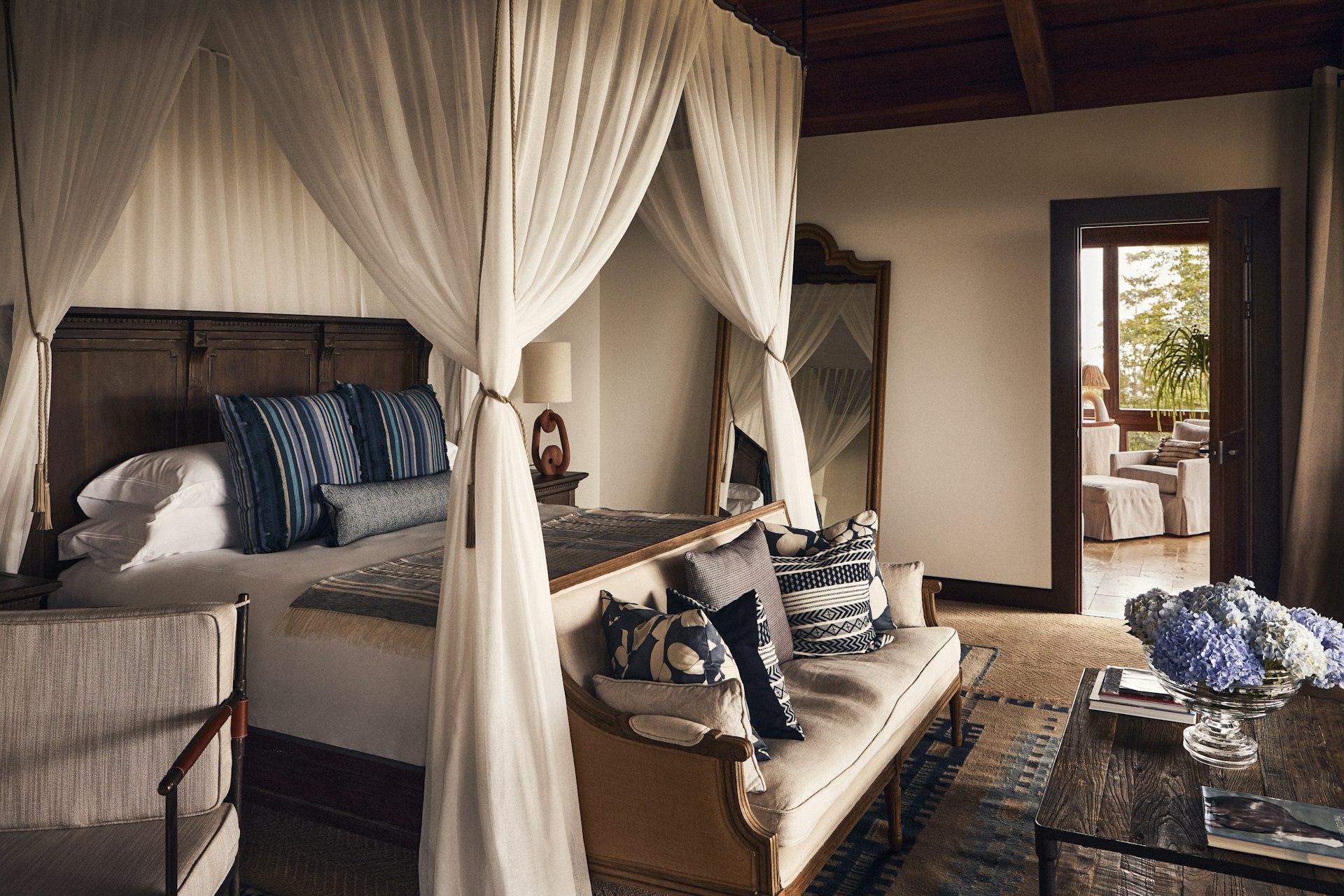 The interior of a one-bedroom casita at Hacienda AltaGracia