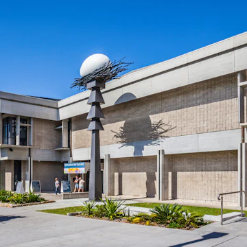 Australia, New South Wales, Newcastle, quirky egg sculpture by Brett Whiteley, titled 'Black Totem II' at the Newcastle Art Gallery