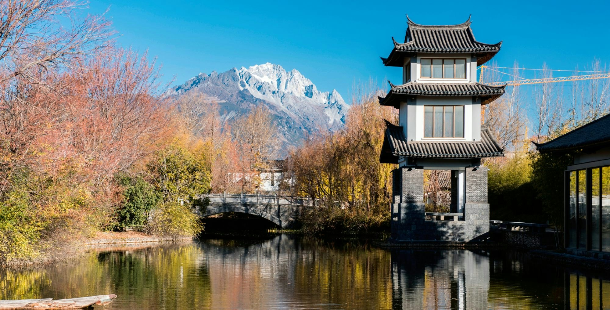 Jade Dragon Snow Mountain, Lijiang, Yunnan - stock photo
The Peak of the Jade Dragon Snow Mountain (Yulong Mountain) in Lijiang, Yunnan, China