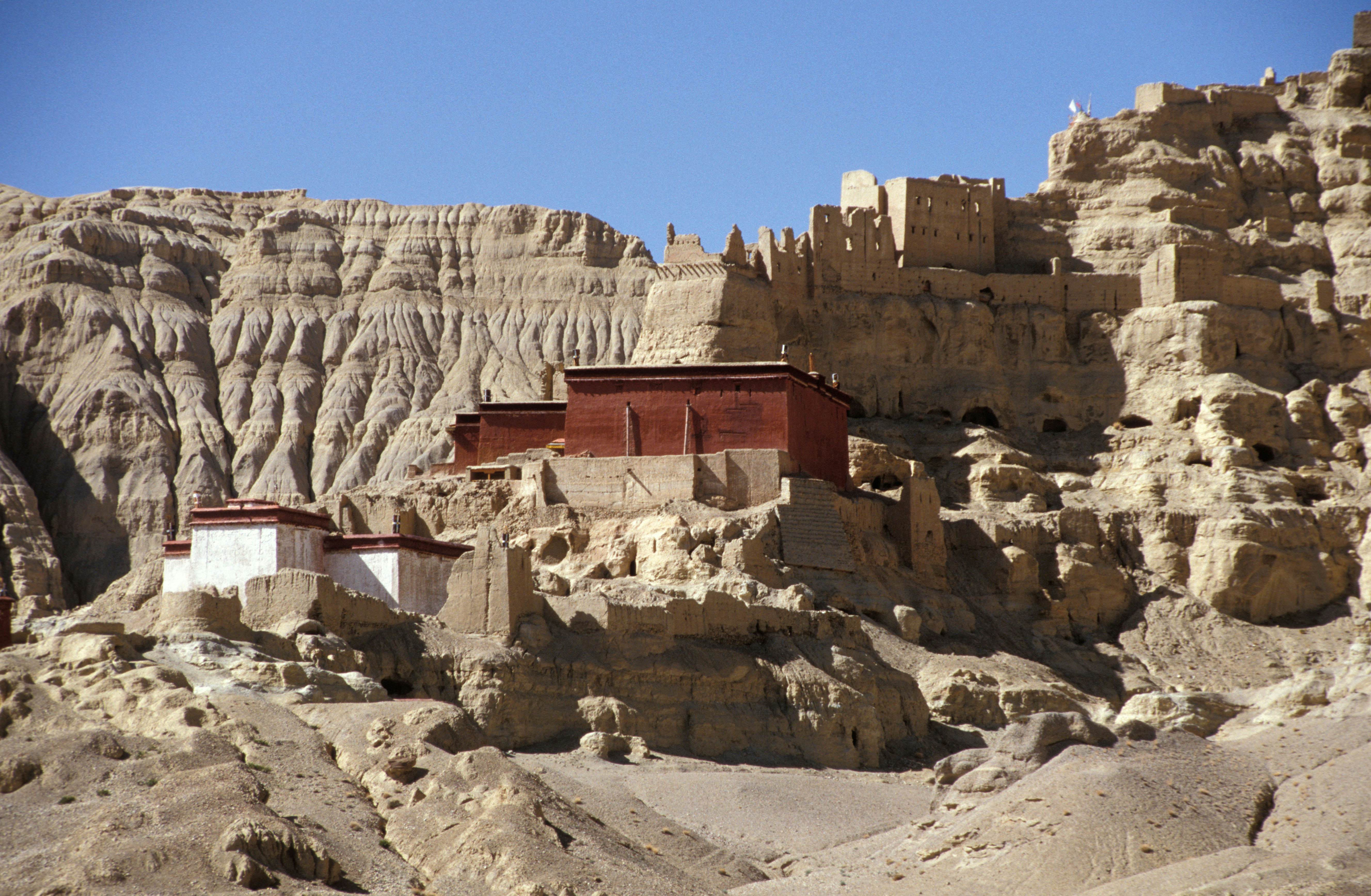 BP68C8 Western Tibet Tsaparang, Lhakhang Marpo