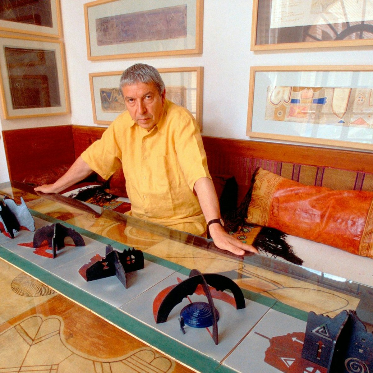 MOROCCO - CIRCA 2001:  Morrocan painter Farid Belkahia in Marrakech, Morocco in 2001.  (Photo by Jean-Luc MANAUD/Gamma-Rapho via Getty Images)