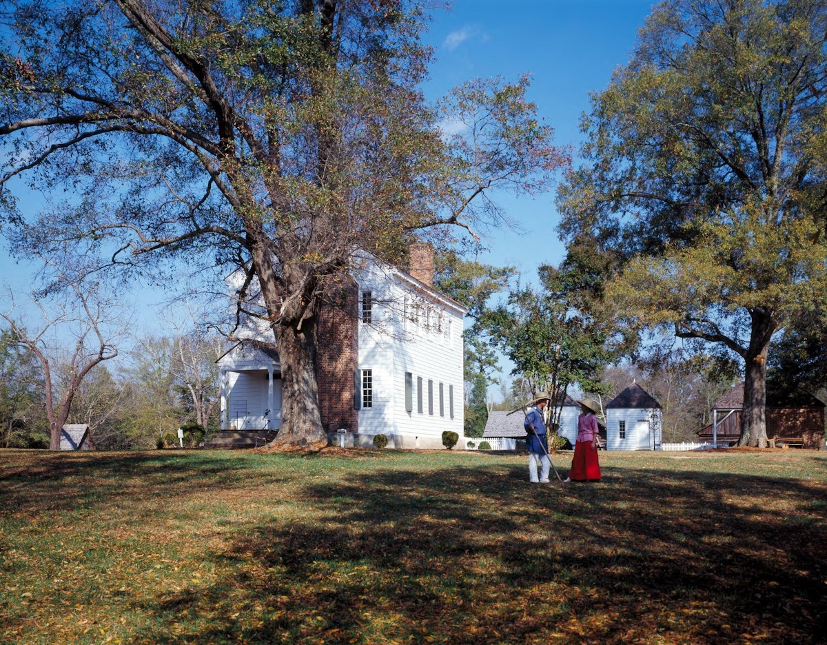 Latta Plantation, Huntersville, North Carolina
Photographs in the Carol M. Highsmith Archive, Library of Congress, Prints and Photographs Division

https://www.loc.gov/resource/highsm.12899/?r=-0.871,-0.127,1.927,0.78,0