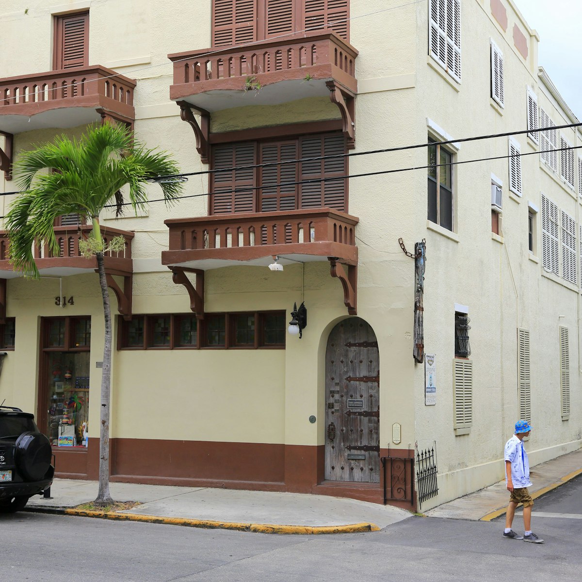 Casa Antigua the Key West's first car dealership and Ernest Hemingway's first Key West residence.