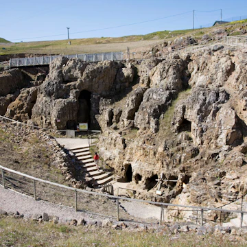 ATPAX7 Woman visitor at the Great Orme Ancient Copper Mines excavation Llandudno Wales UK
Great Orme Bronze Age Mines