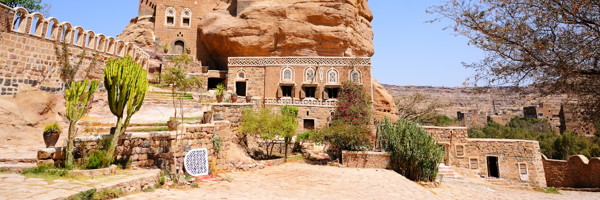 Dar Al-Hajar - house of imam in Wadi Dahr valley near Sanaa, Yemen.