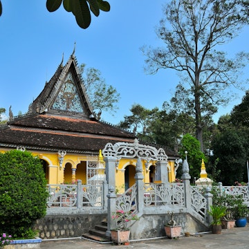 Built on the temple ruins, Ang Pagoda is a venerable Khmer-style pagoda, fusing classic Khmer architecture with French colonial influences. The interior features brightly painted scenes from the Buddha’s life and the friendly monks may try chatting to you.