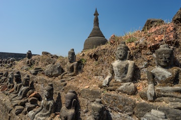 Buddha statue at Koe Thaung temple, Mrauk U, Myanmar, Asia