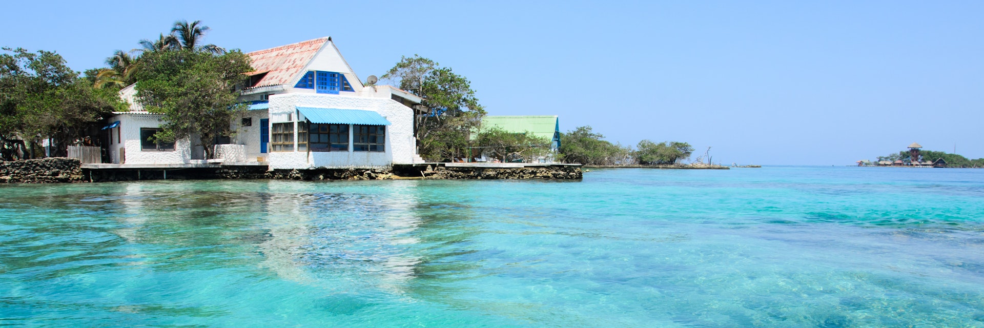 Waterffont house on Islas del Rosario