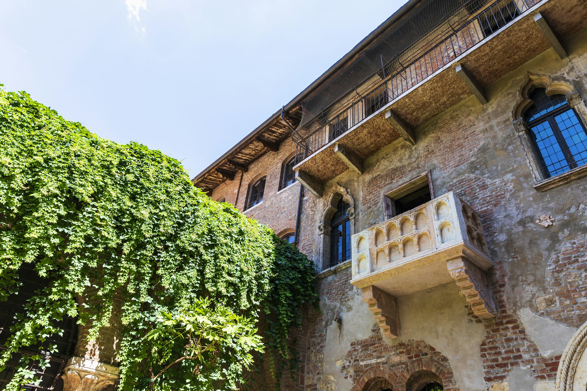 The iconic balcony of Juliet's house in Verona, Italy
