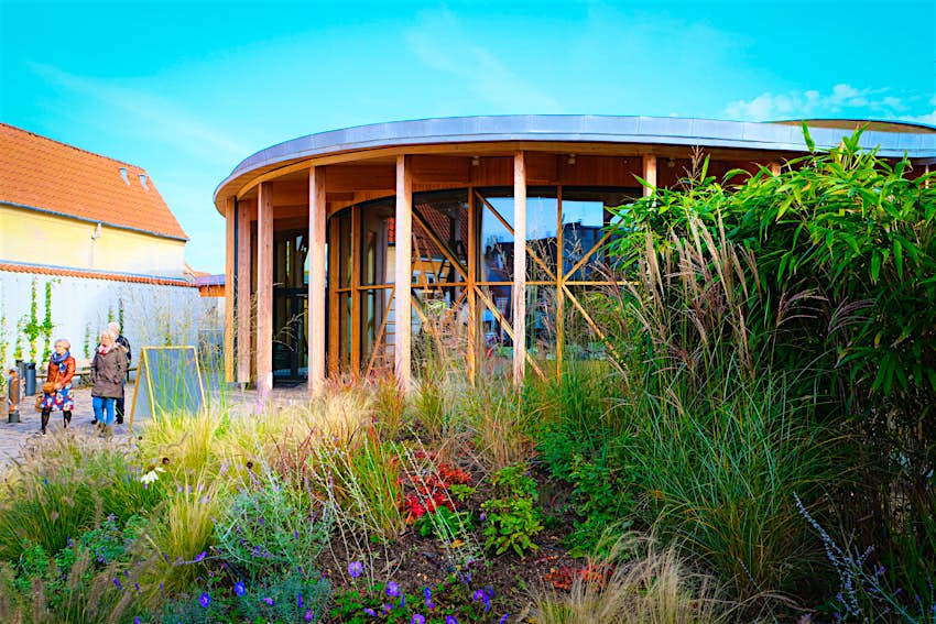 Hans Christian Andersen Museum exterior summer.jpg