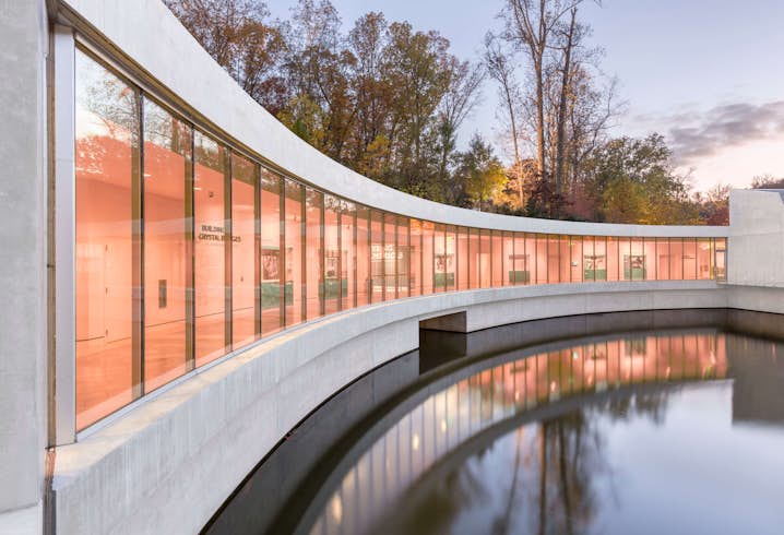 The curvaceous Crystal Bridges Museum of American Art, founded by Alice Walton and designed by Moshe Safdie.