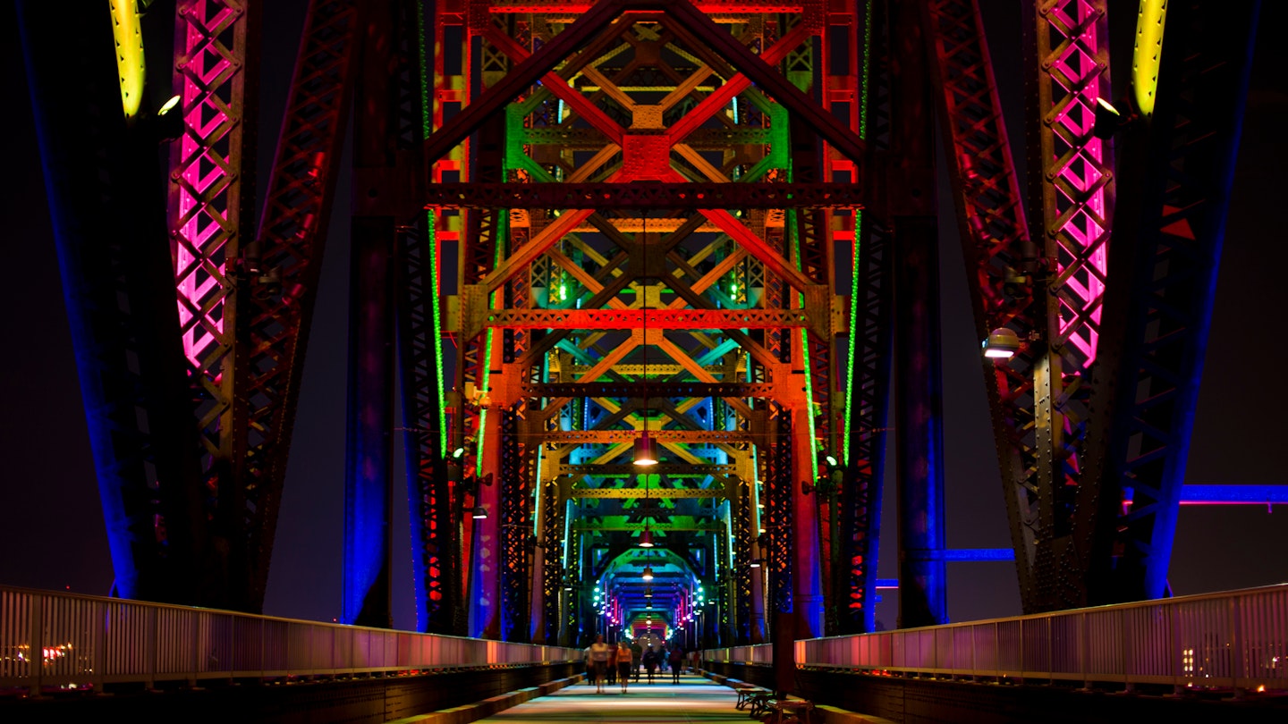 Big Four Bridge - Louisville, Lentucky; Shutterstock ID 771133933; your: Claire Naylor; gl: 65050; netsuite: Online editorial; full: Louisville things to do