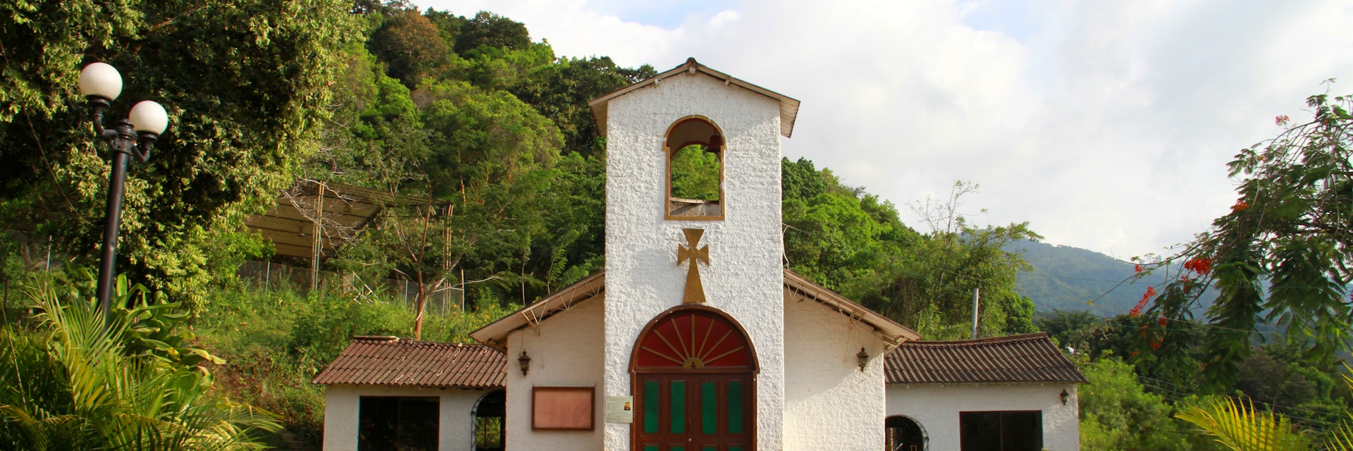 A peaceful, quiet, little and the unique church of a far away town in Colombia named Minca.
