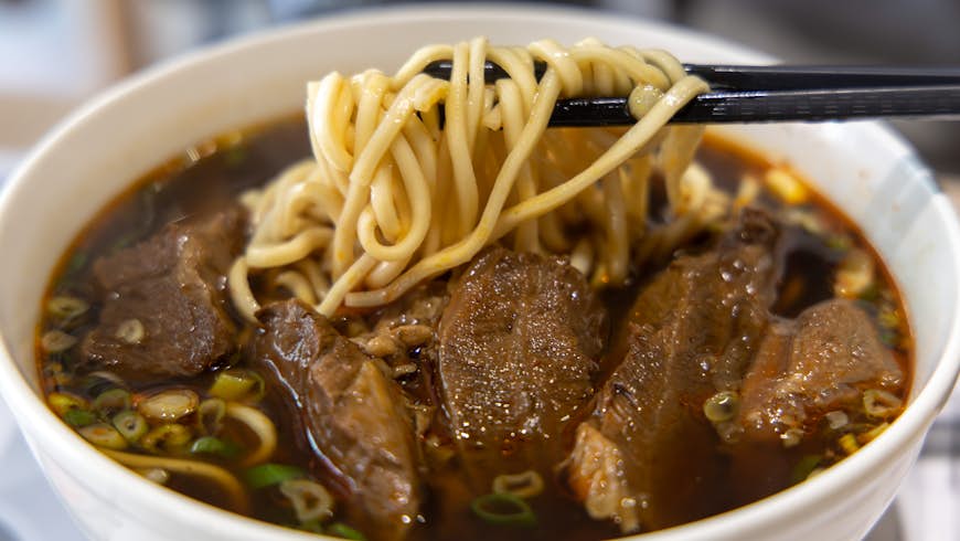 Taste the delicious array of noodles dishes in Taipei