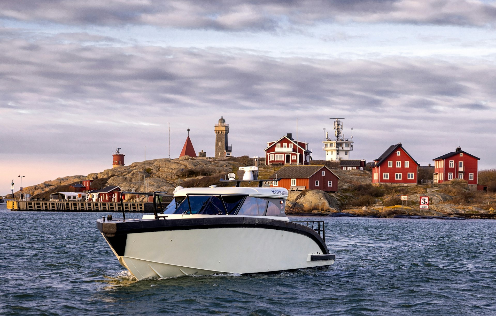 The Kvitbjorn boat at dusk