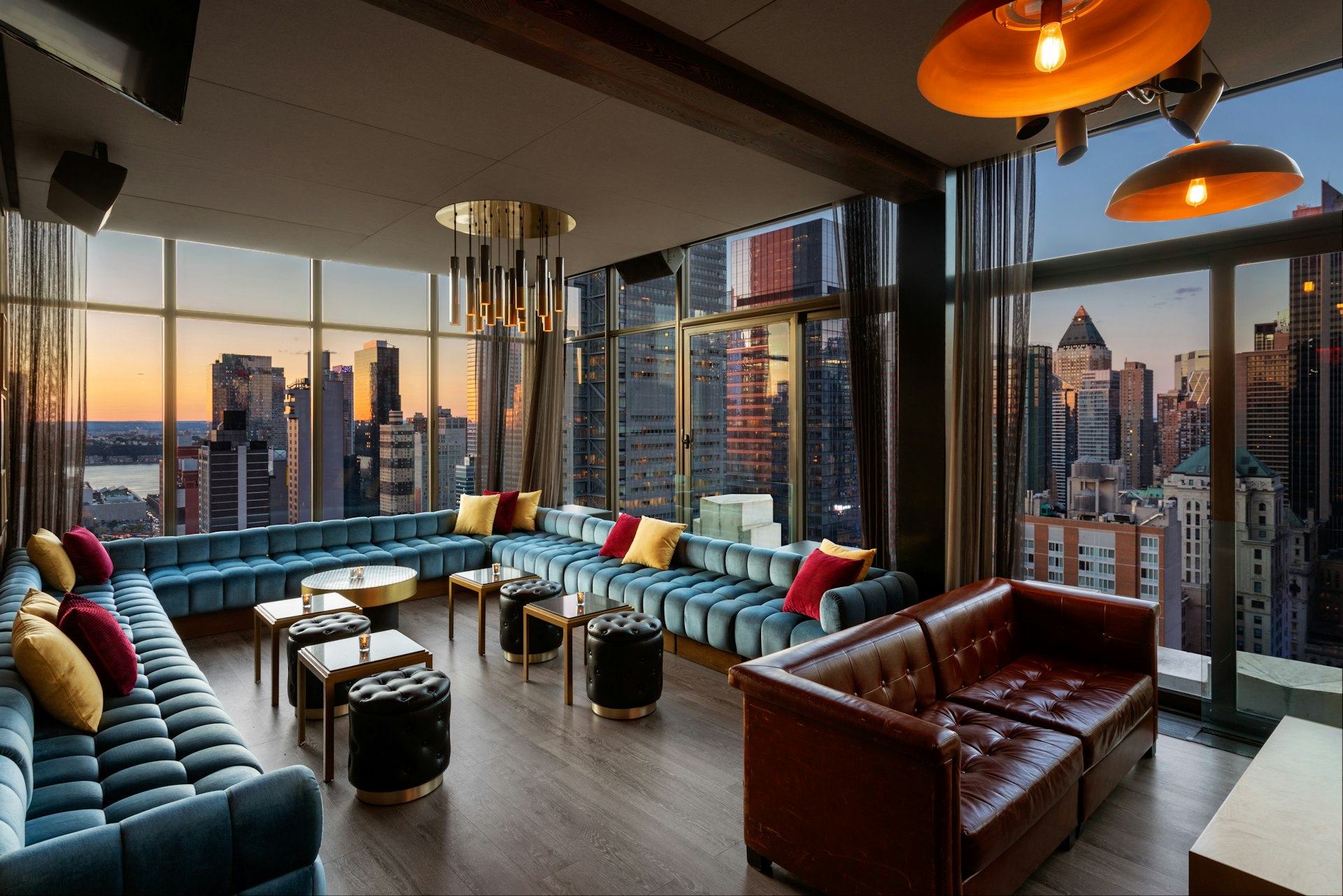 360-degree views of midtown NYC: The Skylark rooftop bar