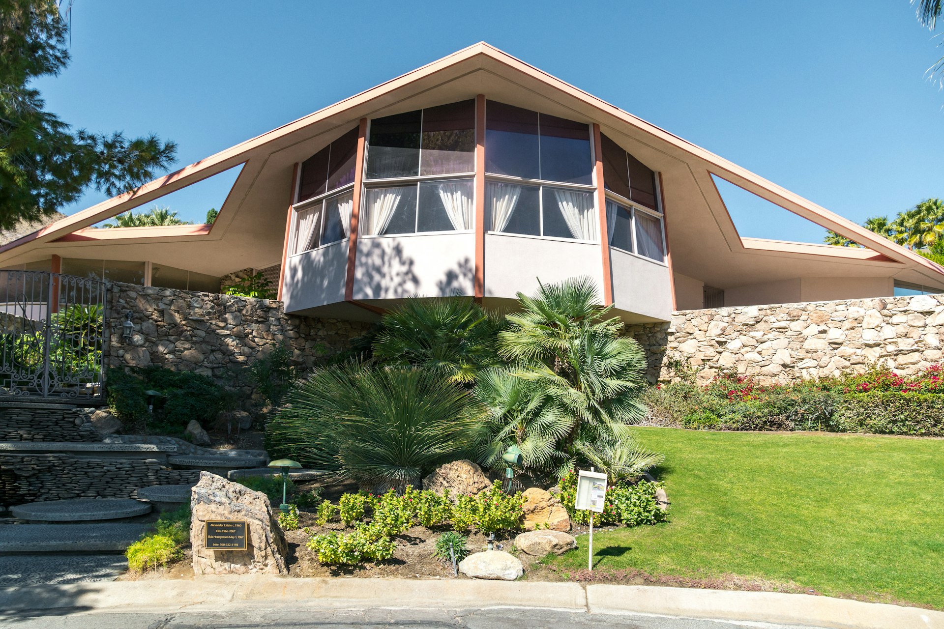 Elvis & Priscilla Presley Honeymoon House in Palm Springs, California