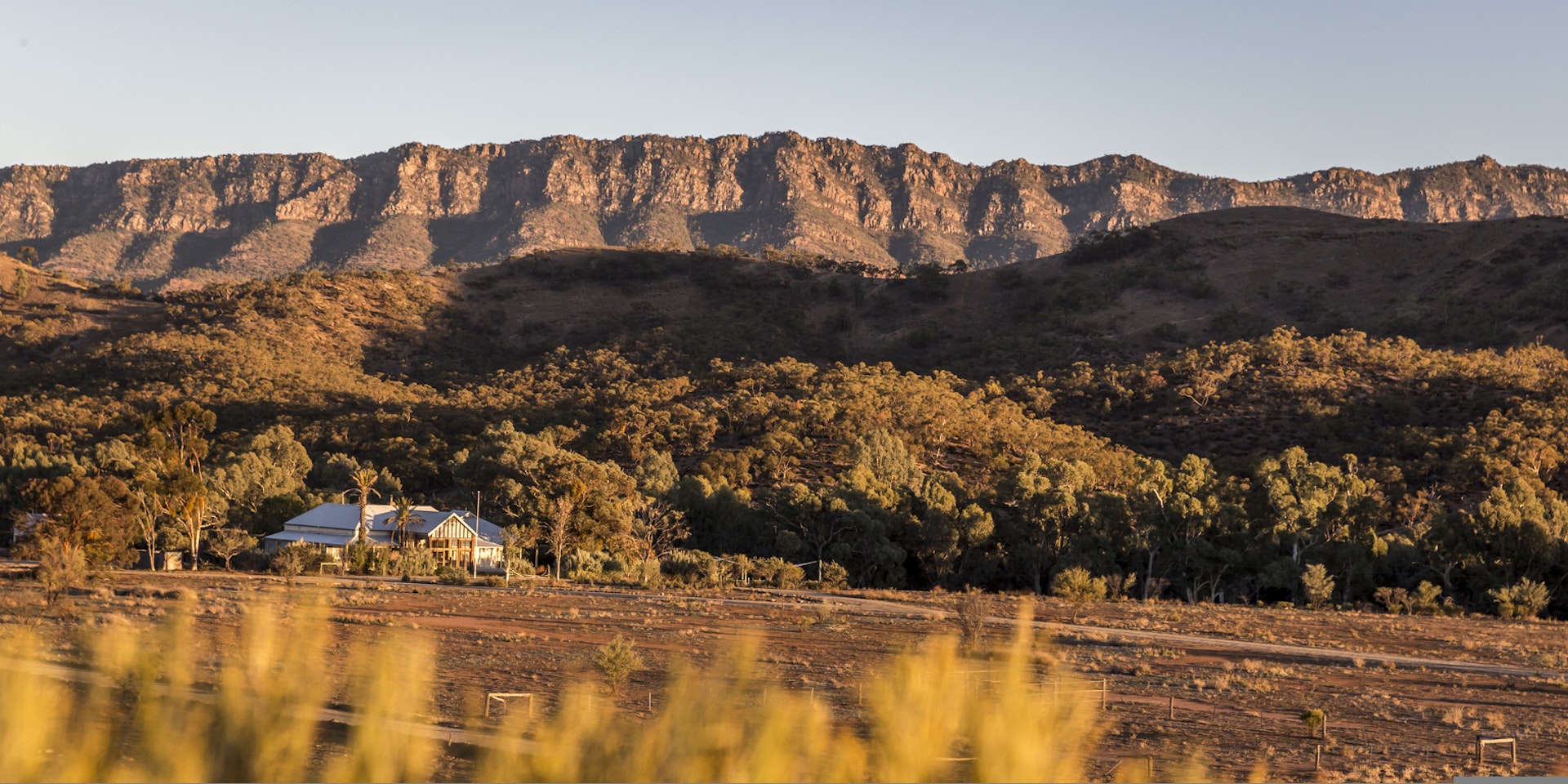 The homestead of the Arkaba Conservancy in South Australia with the Flinders mountains in the background