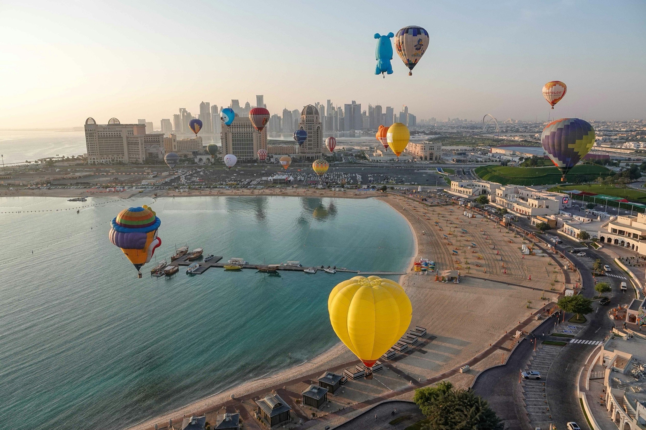 Qatar_Festivals_New_Balloons.jpg