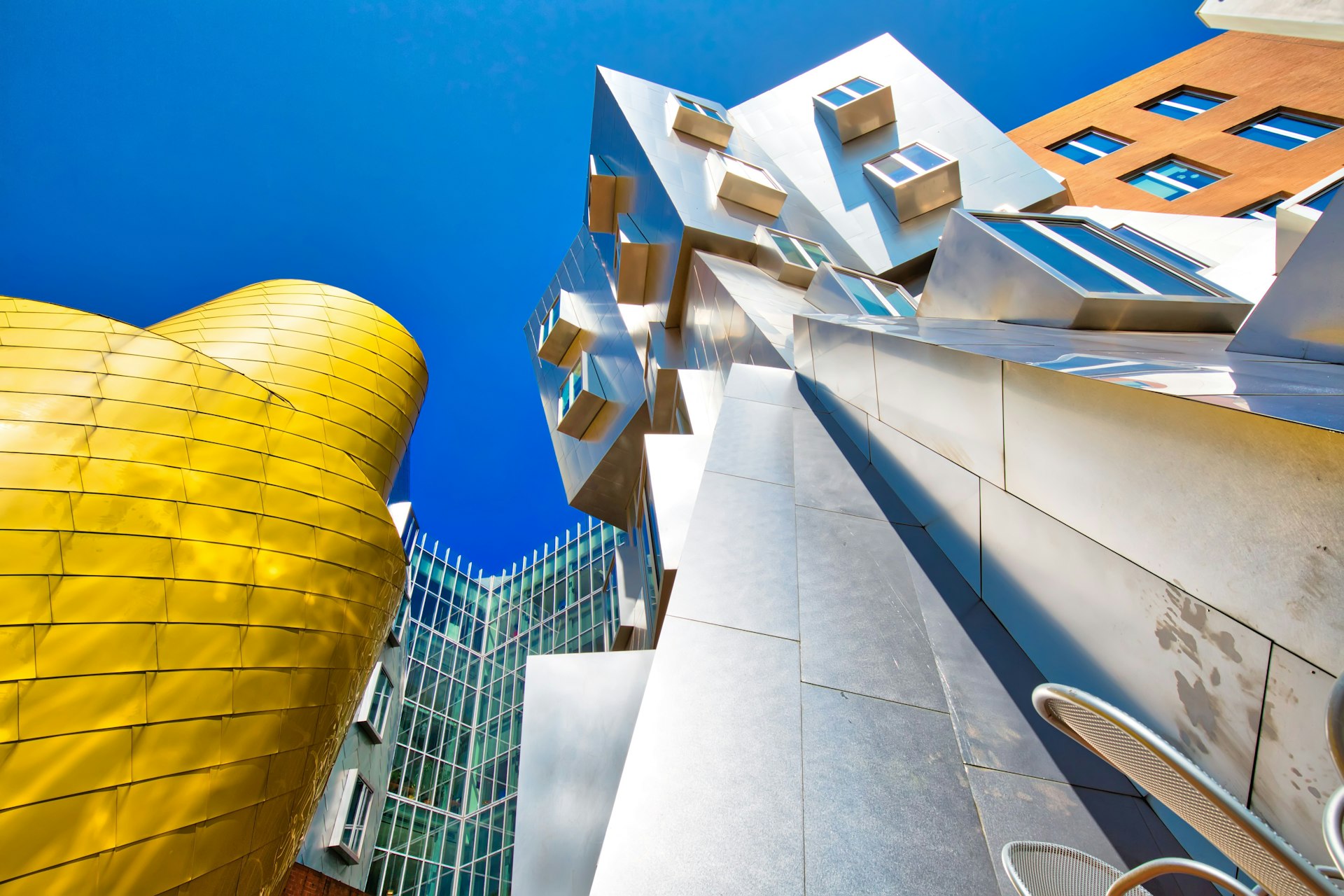 Low-angle view of the Ray and Maria Stata Center at MIT (Massachusetts Institute of Technology), Cambridge, Massachusetts, New England, USA