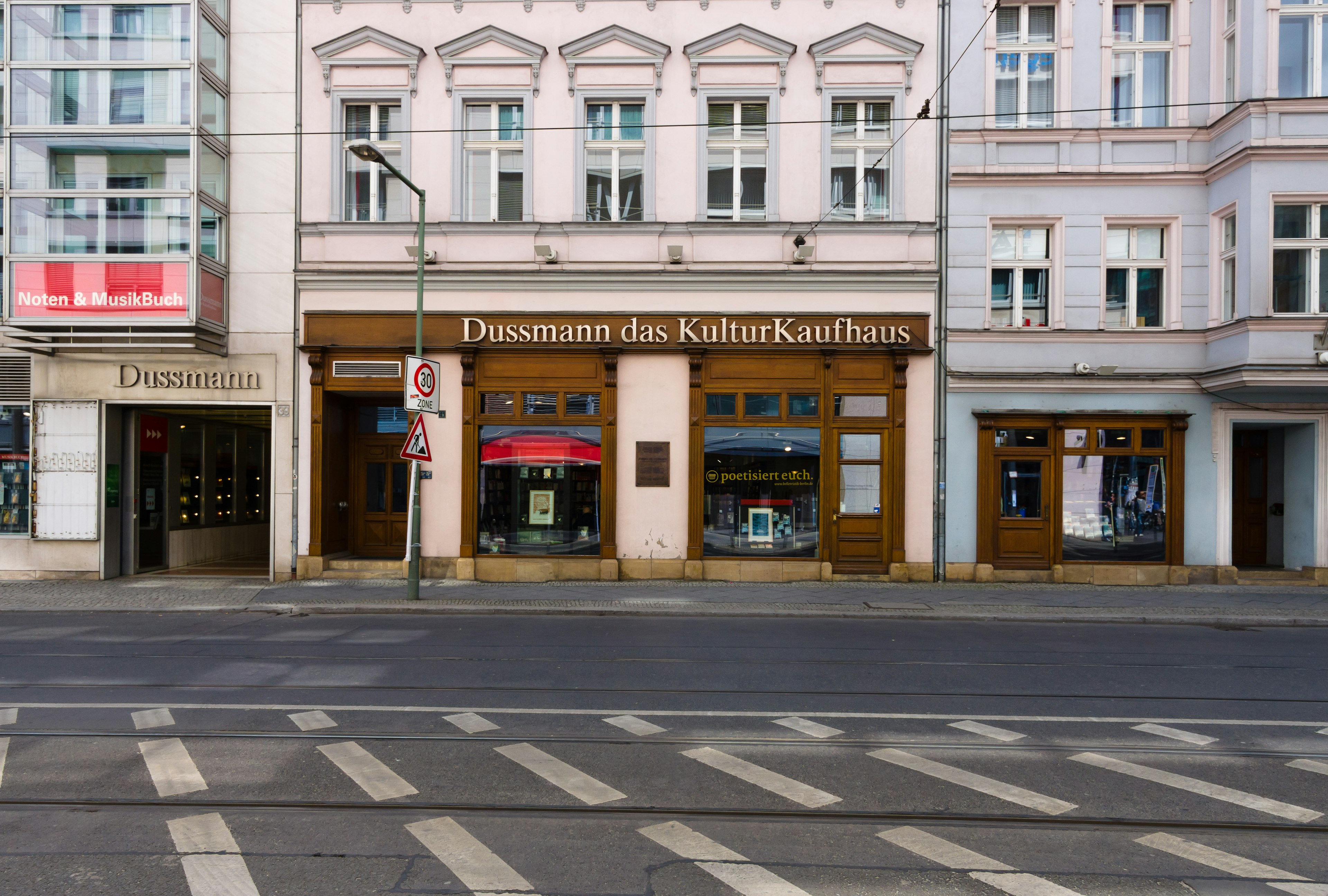 Dussmann das KulturKaufhaus