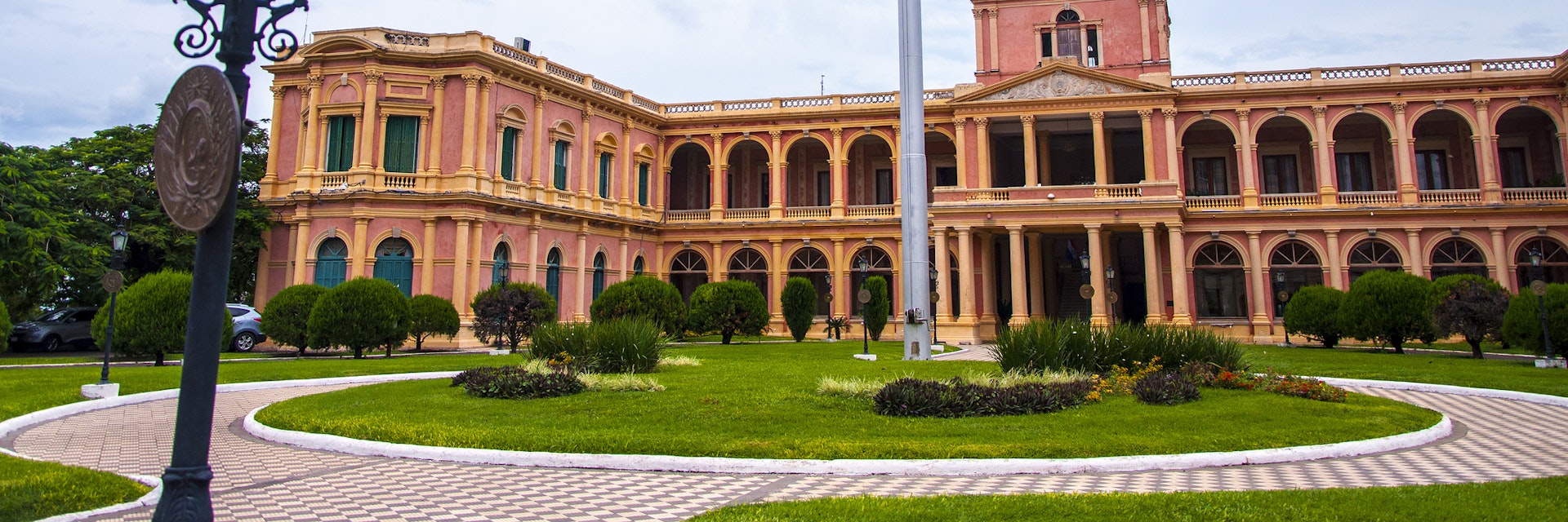 Vista exterior del Palacio de los López (Palacio de Gobierno). Asunción, Paraguay