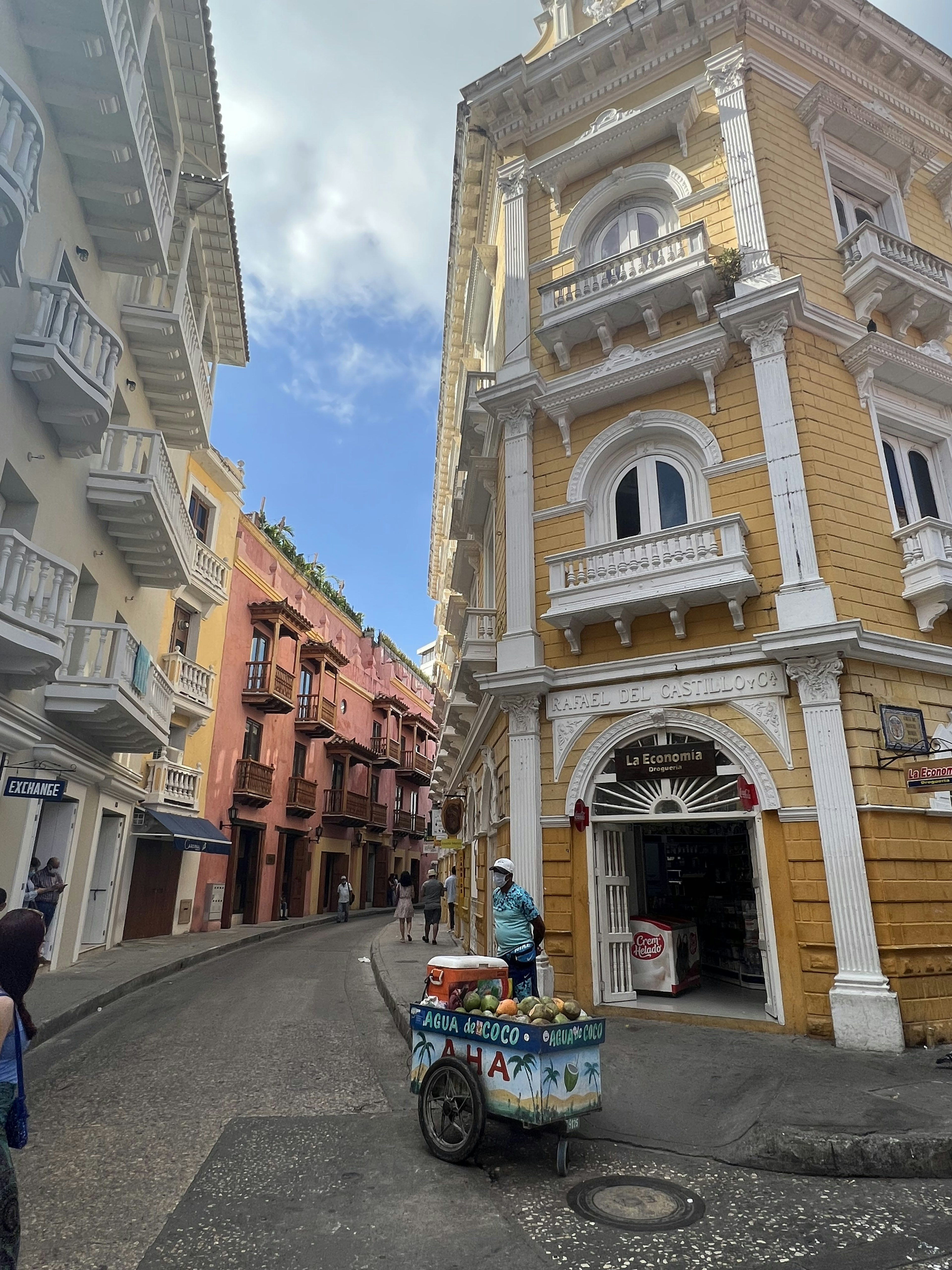 A street vendor in downtown Cartagena