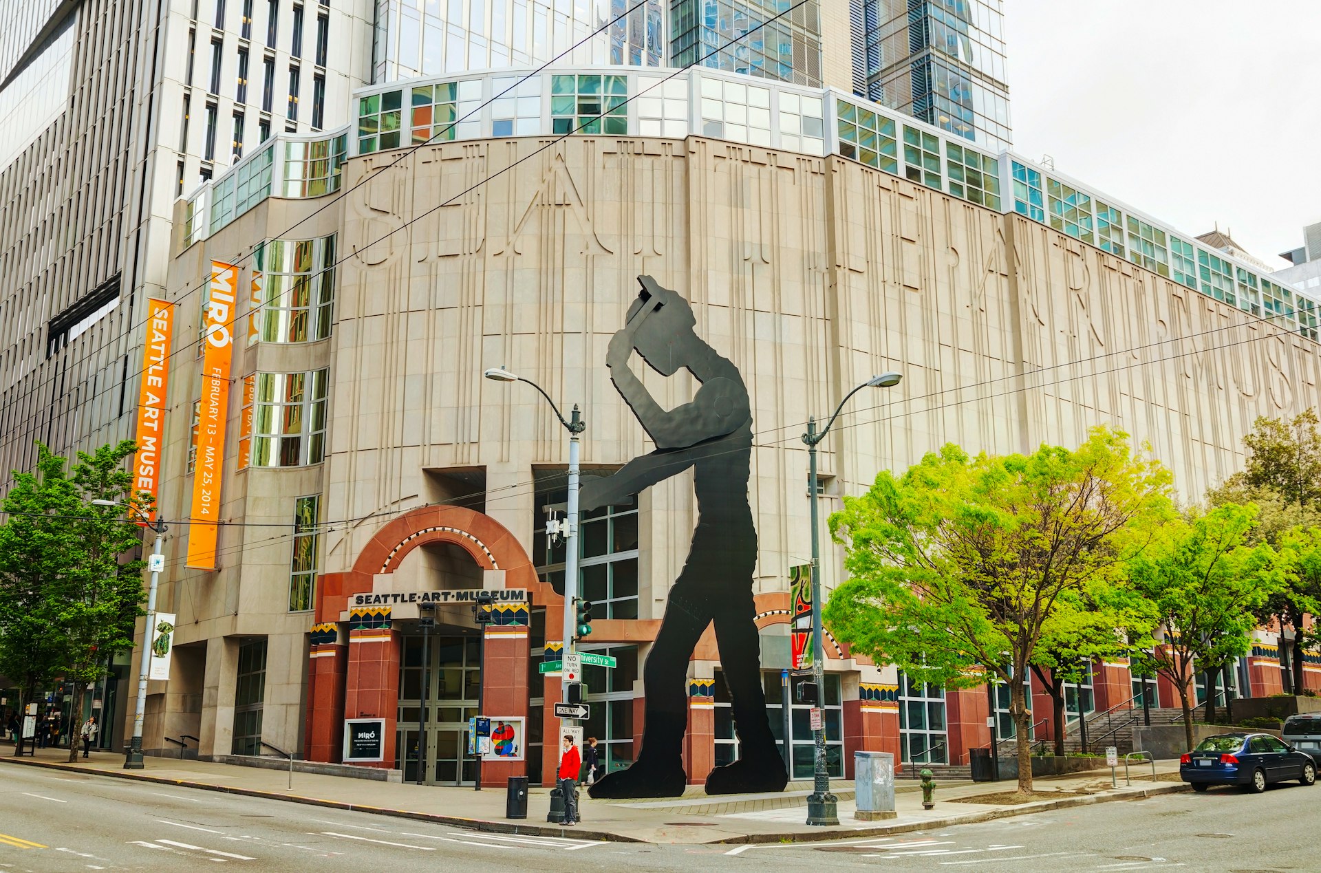 Exterior of the Seattle Art Museum in Seattle, Washington, on a cloudy day