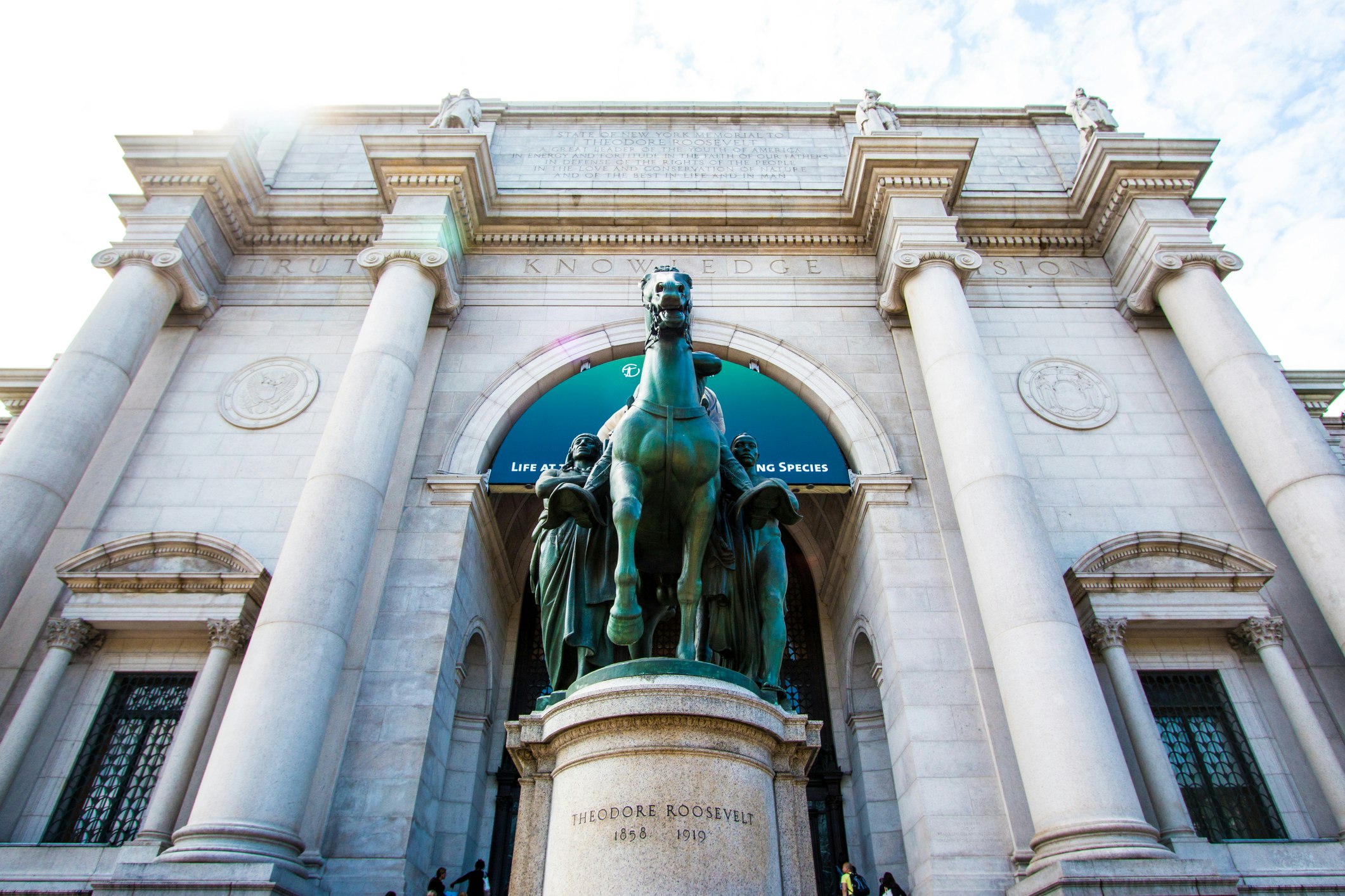 The entrance to the American Museum of American History.