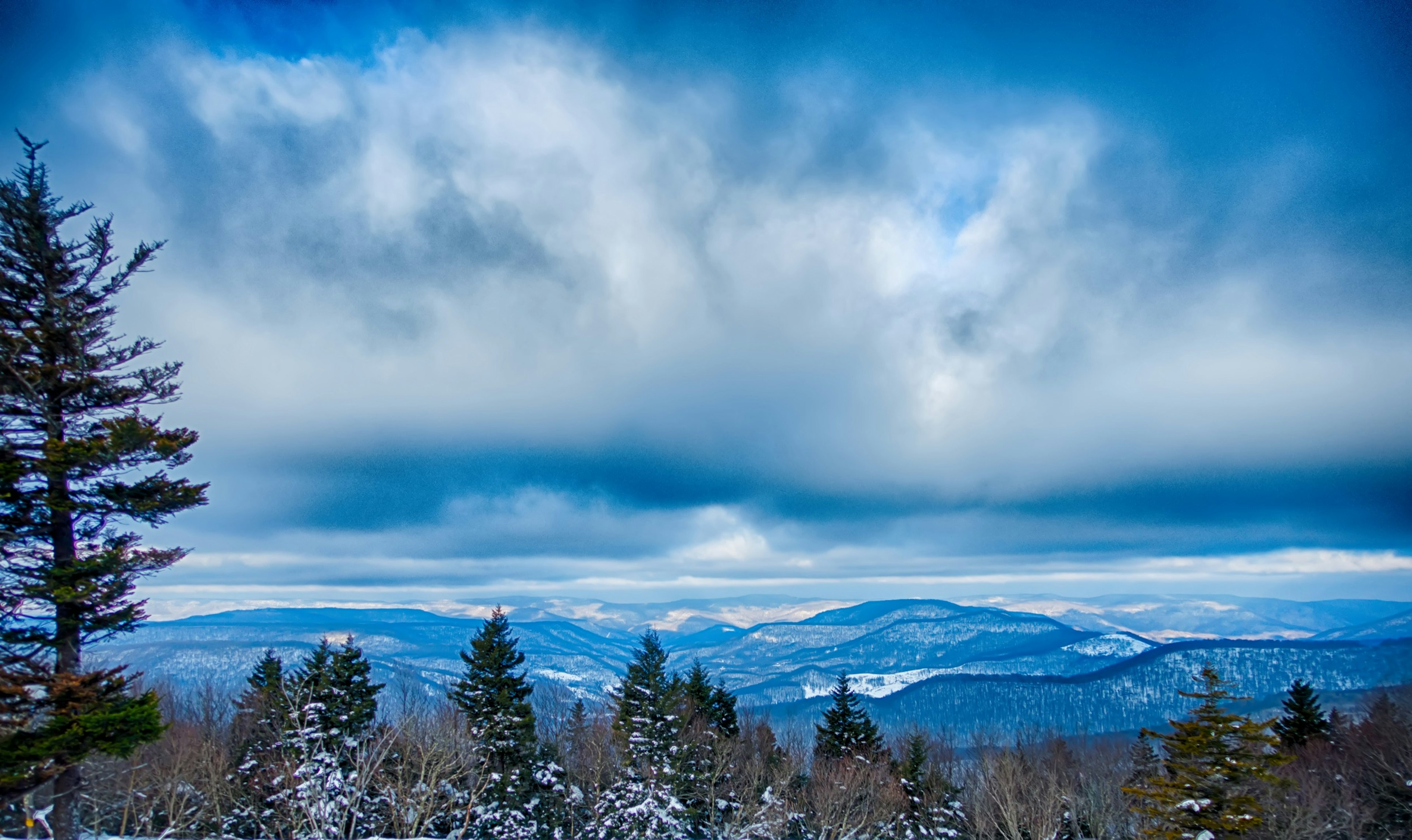 Beautiful,Nature,And,Scenery,Around,Snowshoe,Ski,Resort,In,Cass