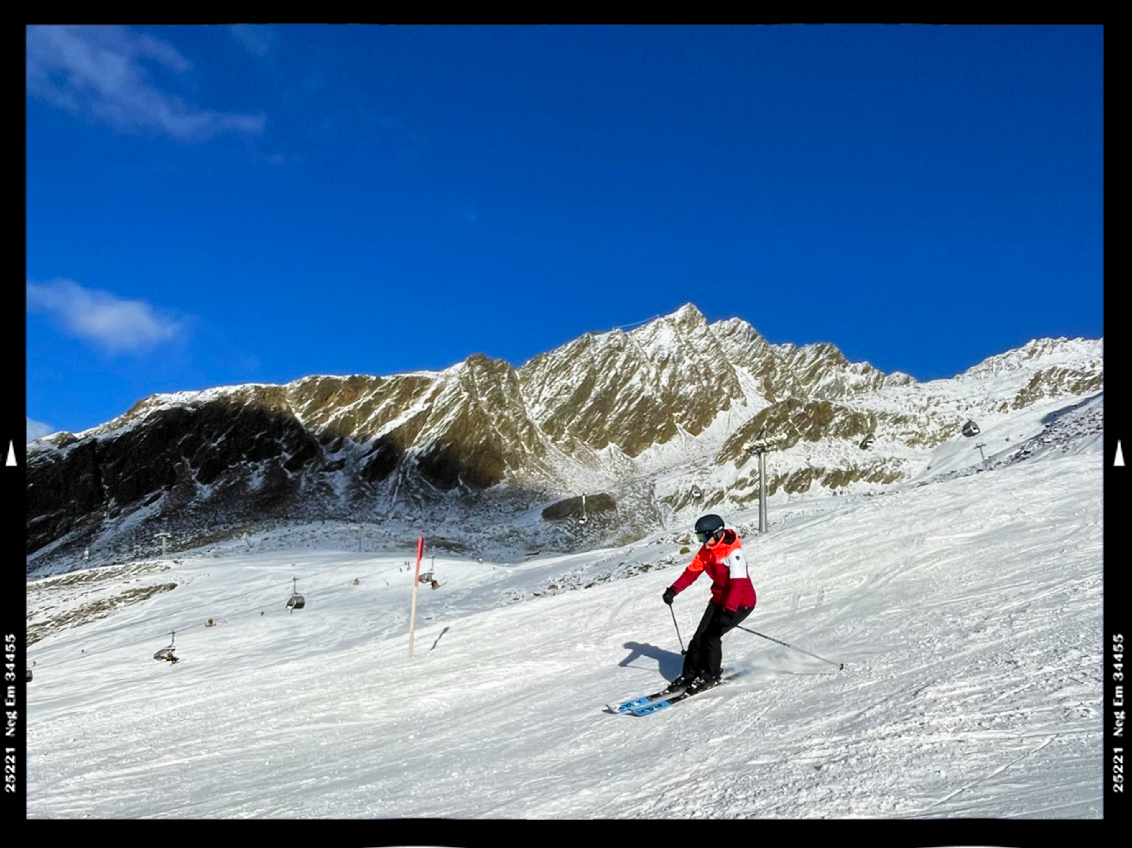 Sandie skiing