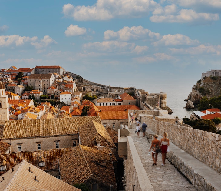 Dubrovnik City Walls and Old Town panoramic view, Croatia
1393017130
