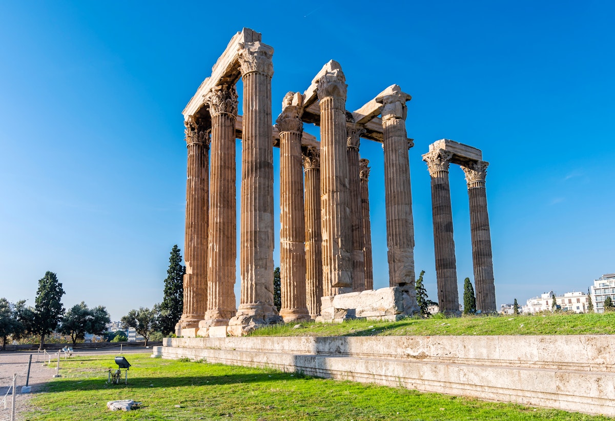 tourist attractions near athens greece