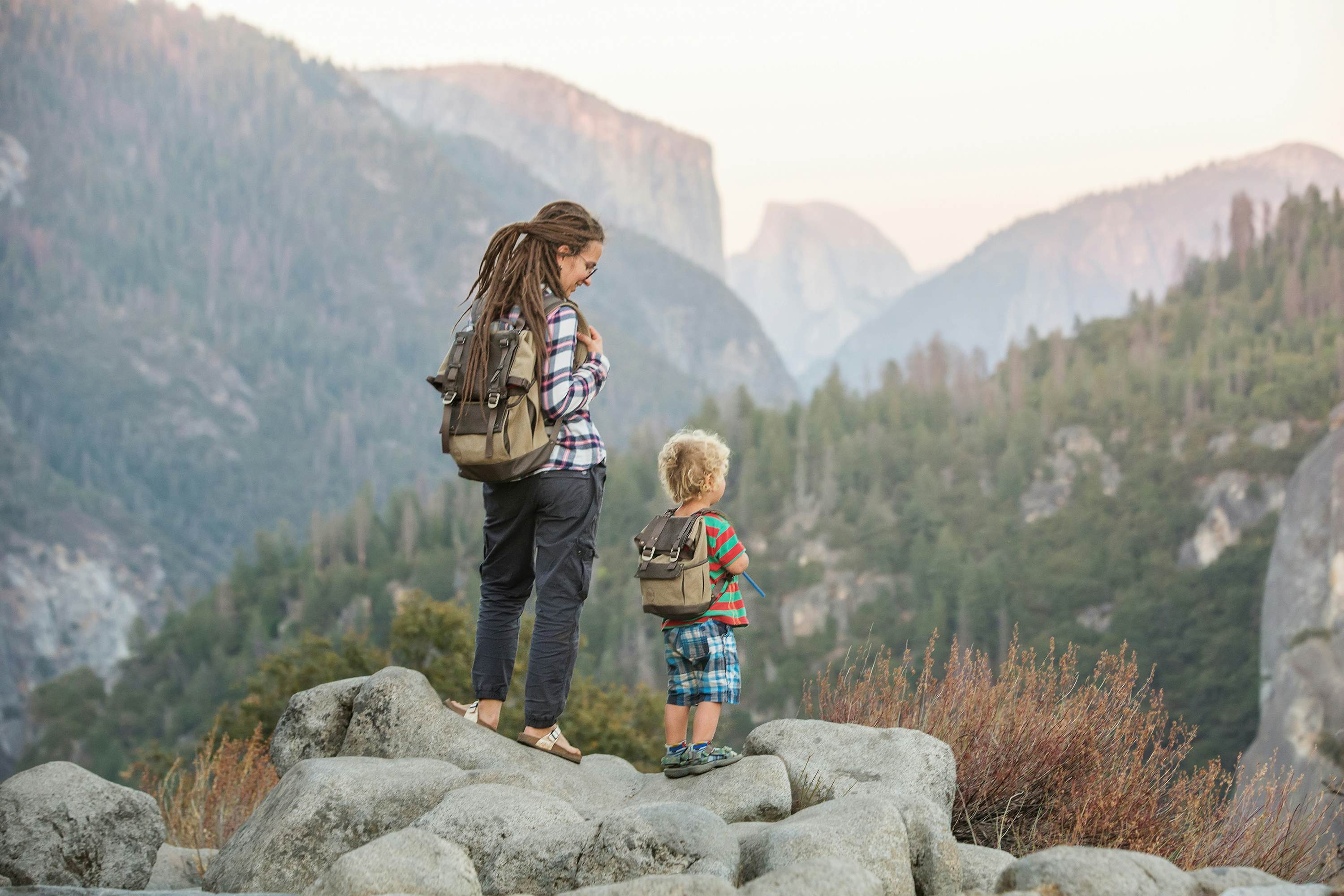 Best family shop hikes in yosemite