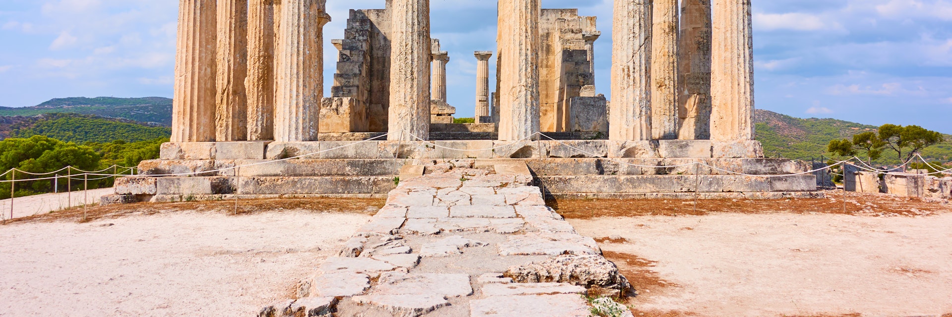 Temple of Aphaea in Aegina Island,  Greece. Ancient greek architecture
1958314057