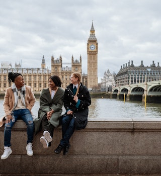 Young multi-ethnic tourists in London,UK during wintertime
1464461568