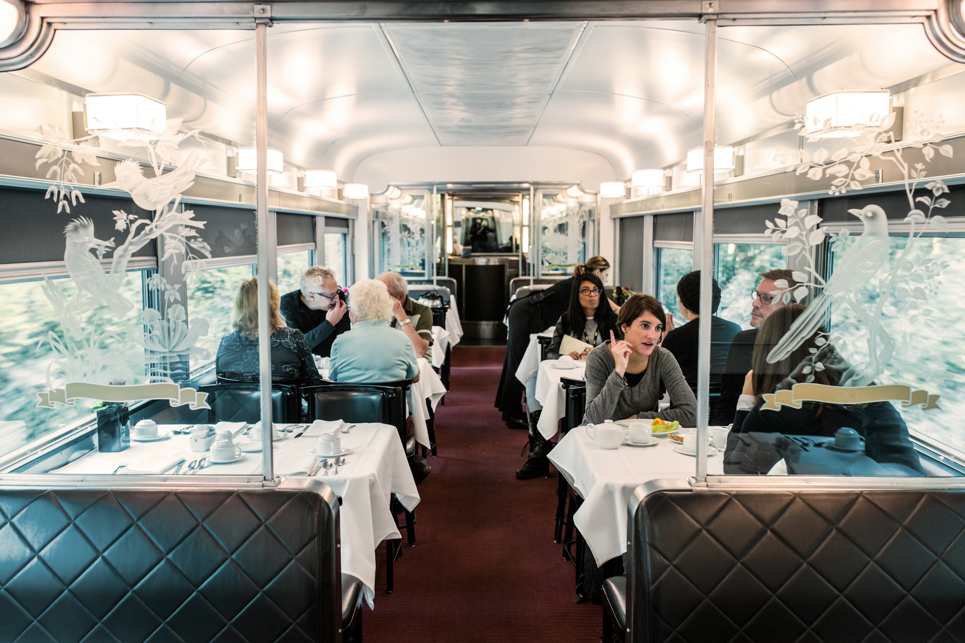 The Canadian dining carriage