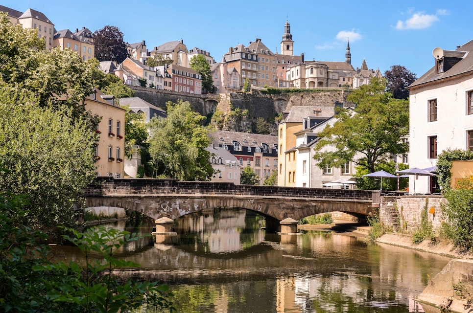 travel books on luxembourg