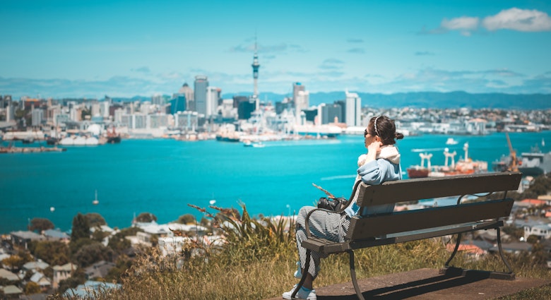 Asian girl traveling Auckland ; Shutterstock ID 590298098; your: ClaireN; gl: 65050; netsuite: Online ed; full: NZ things to do
590298098